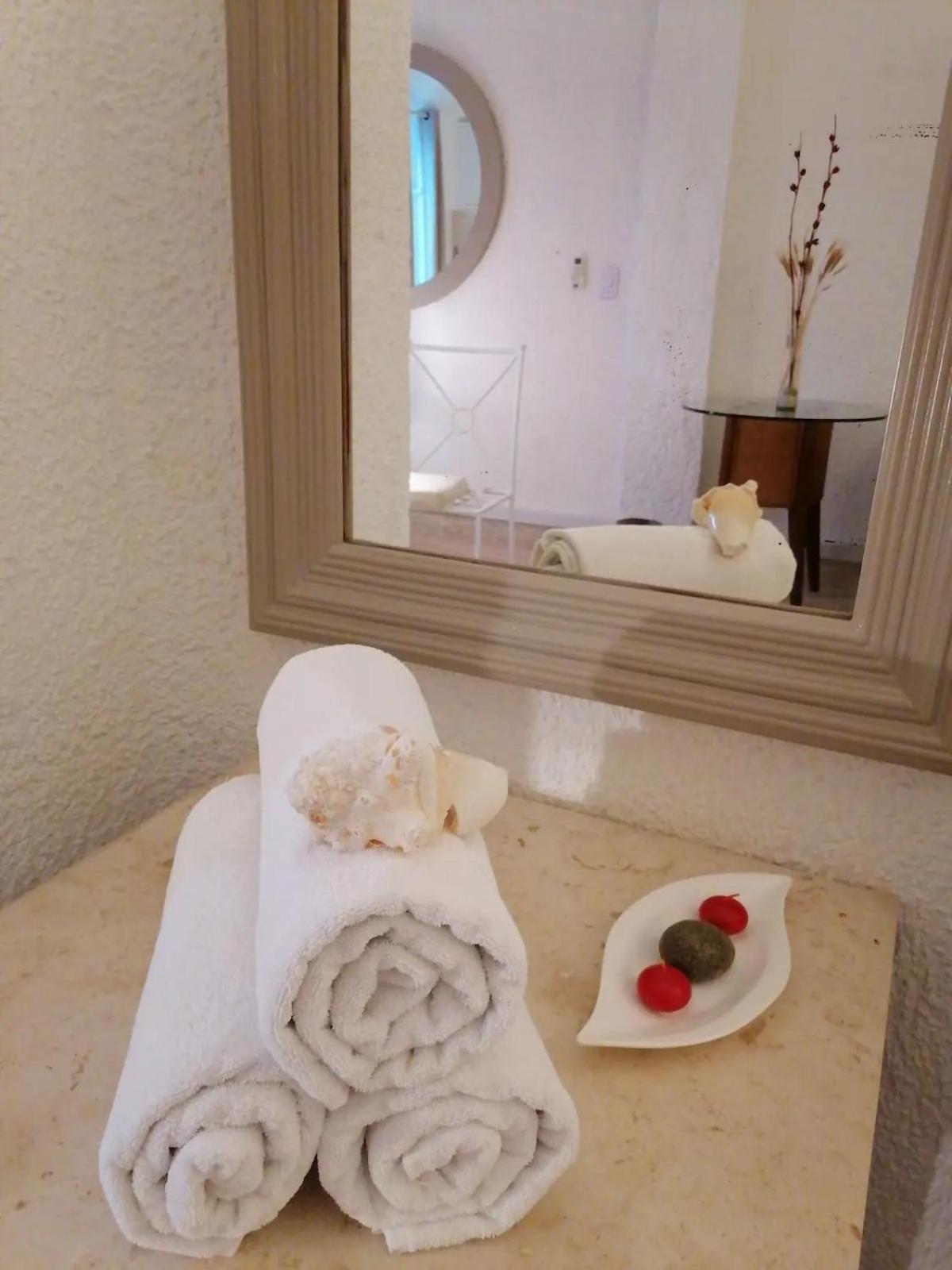 Beachfront Studio With Ocean View Cancún Exterior foto