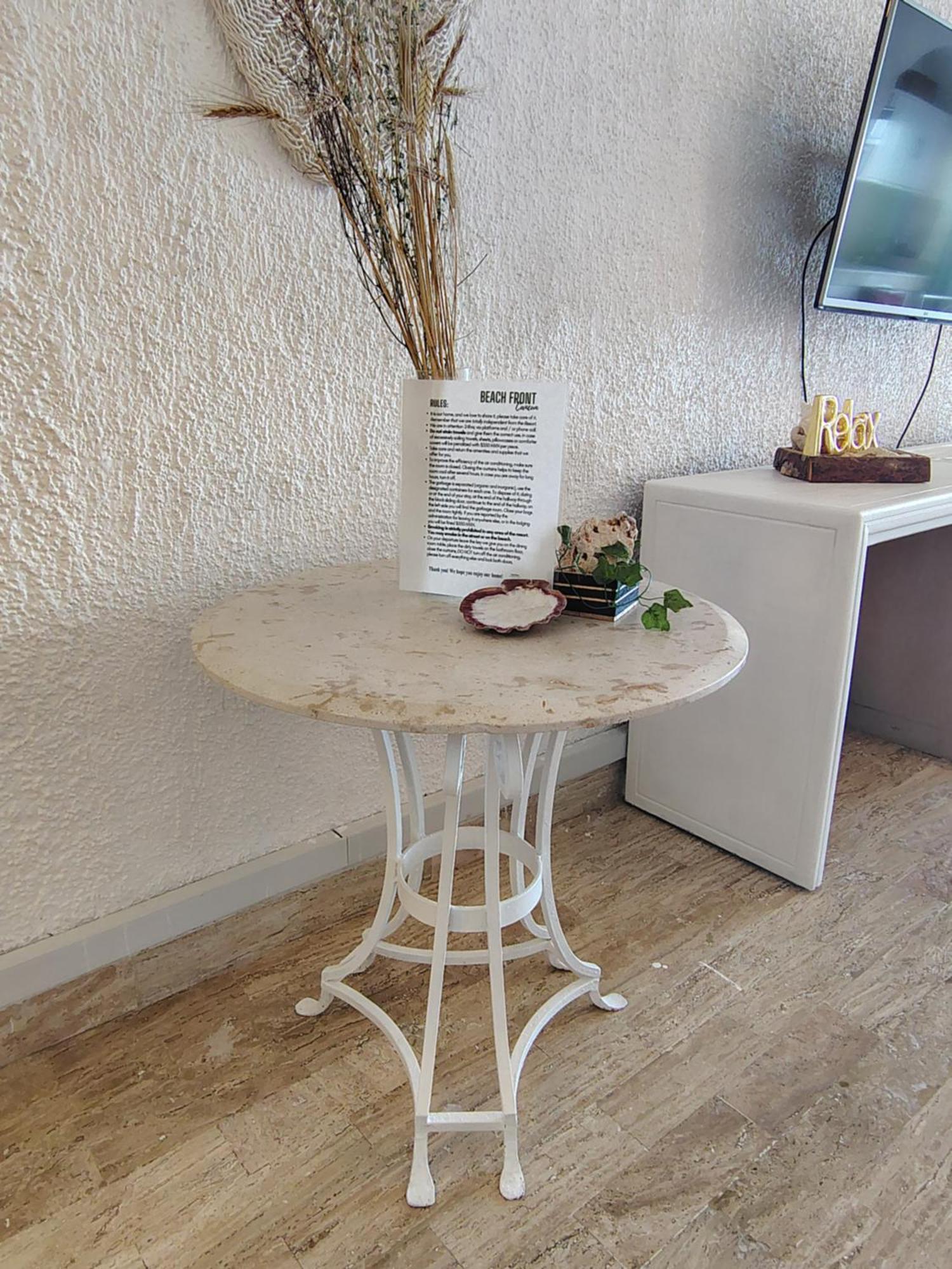 Beachfront Studio With Ocean View Cancún Exterior foto
