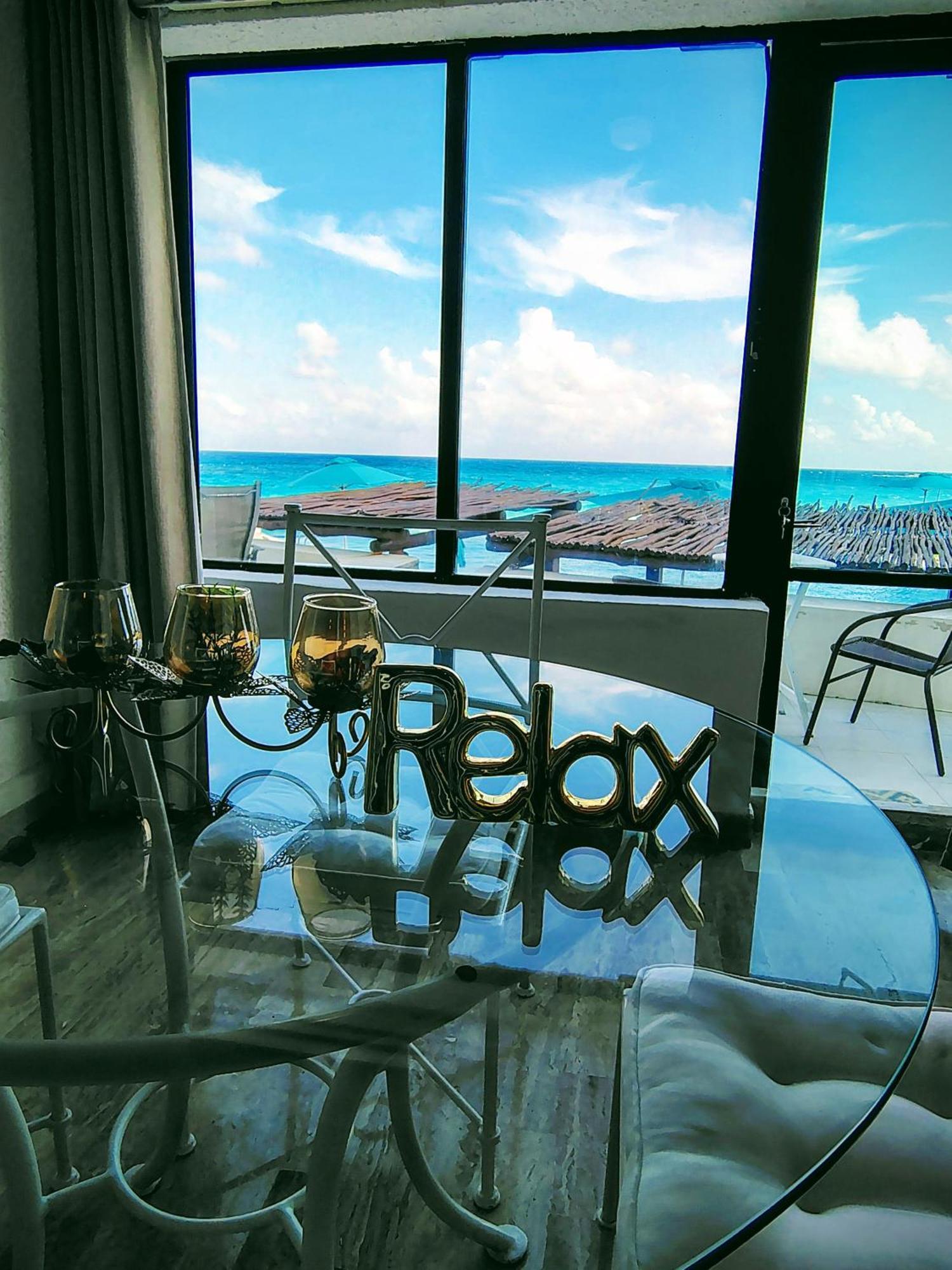 Beachfront Studio With Ocean View Cancún Exterior foto